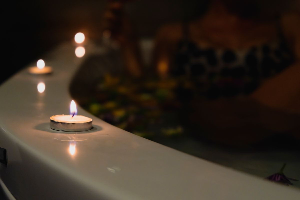 Slow Sex: Why the UK Is Falling in Love With Mindful Intimacy 5 Soft candlelight luxury wellness atmosphere